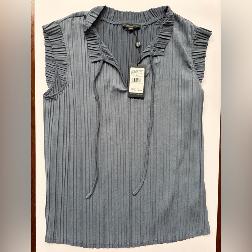 NWT Adrianna Papell Pleated Sleeveless Top in Gray